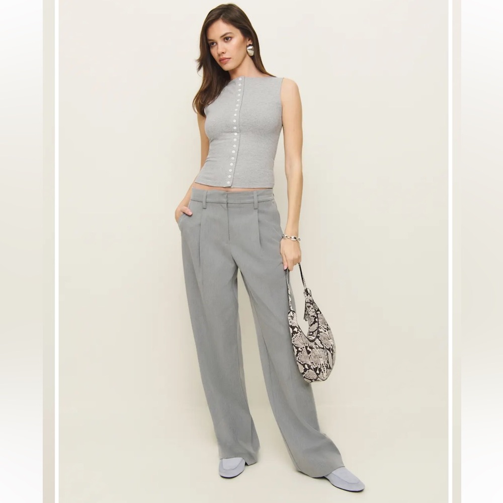 Reformation Julie Knit Top in Heather Grey , Medium - Picture 2 of 2